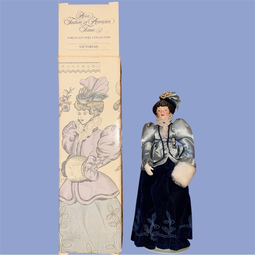 Vintage 1987 Avon Victorian Fashion of American Times Porcelain Doll Collection